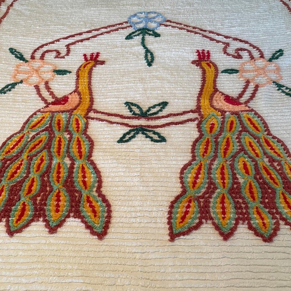 VINTAGE DOUBLE PEACOCK CHENILLE QUILT KING BLANKET- BOHO BEAUTIFUL! - Picture 3 of 4